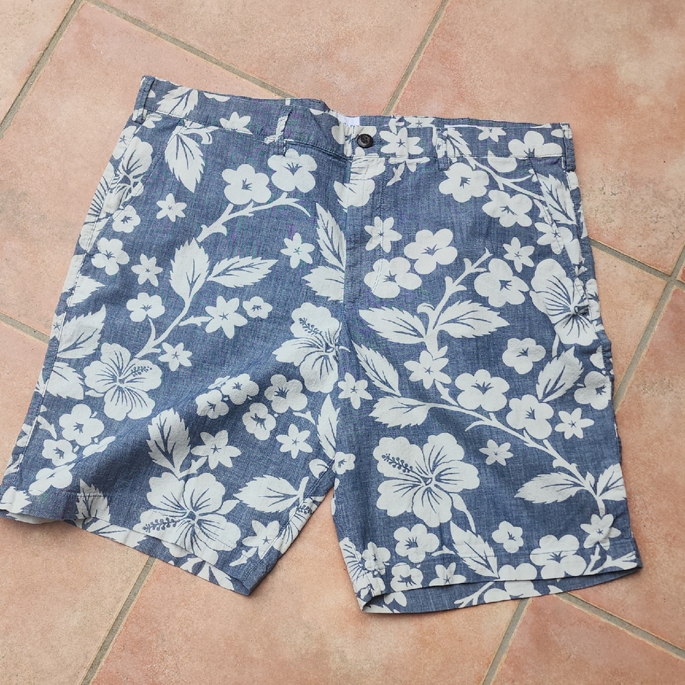 GAP 99% Cotton Shorts